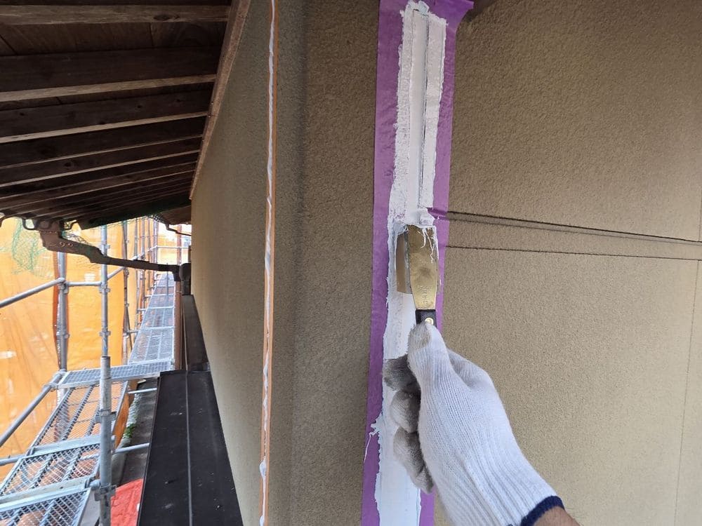 四日市市の外壁塗装をリペイント匠が施工した写真