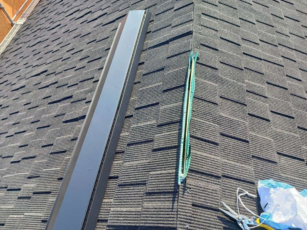 鈴鹿市_T様_換気孔(設置) 鈴鹿市の屋根カバー工事をリペイント匠が施工した写真