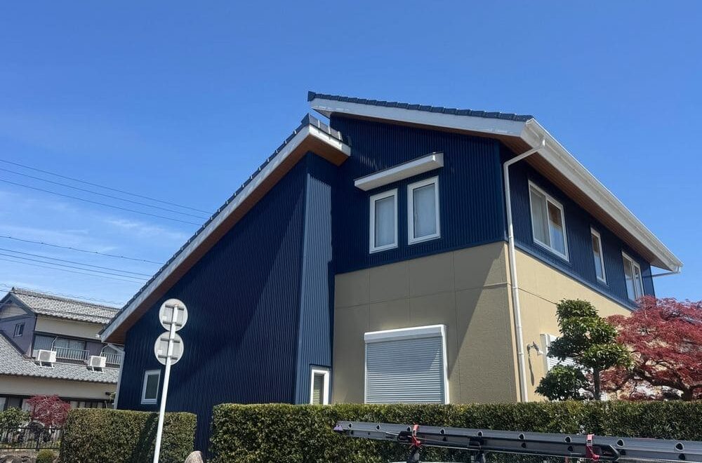 四日市市の外壁塗装をリペイント匠が施工した写真