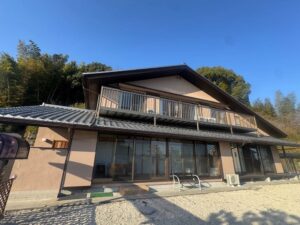 四日市市の外壁塗装をリペイント匠が施工した写真