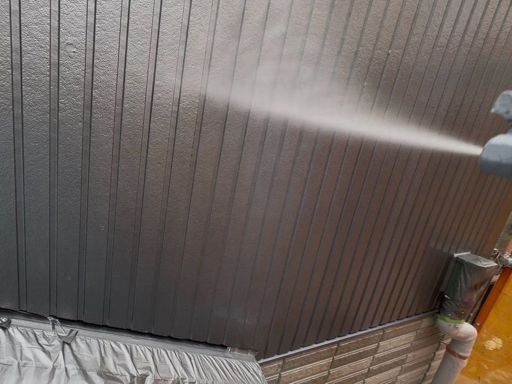 鈴鹿市で外壁塗装と防水工事をリペイント匠が施工した写真