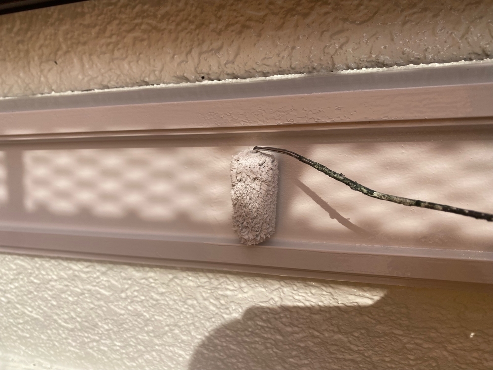 S様(津)帯板(上塗り) 津市の外壁塗装、屋根塗装をリペイント匠が施工した写真