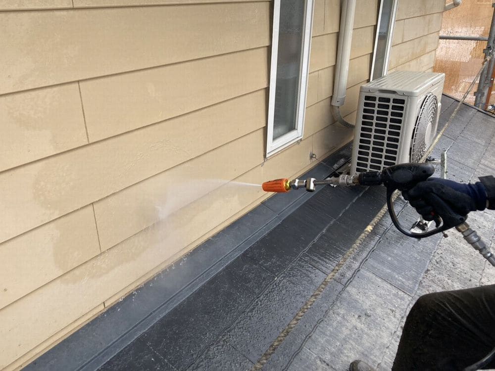 桑名市の外壁・屋根塗装をリペイント匠が施工した写真