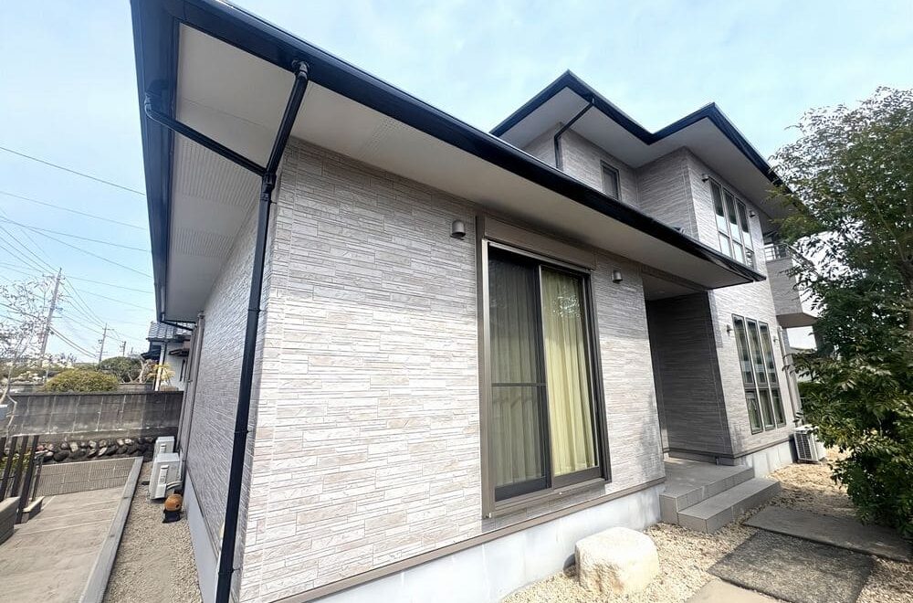 四日市市の外壁塗装をリペイント匠が施工した写真