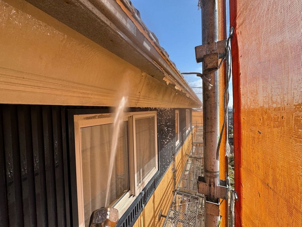 四日市市の外壁塗装をリペイント匠が施工した写真