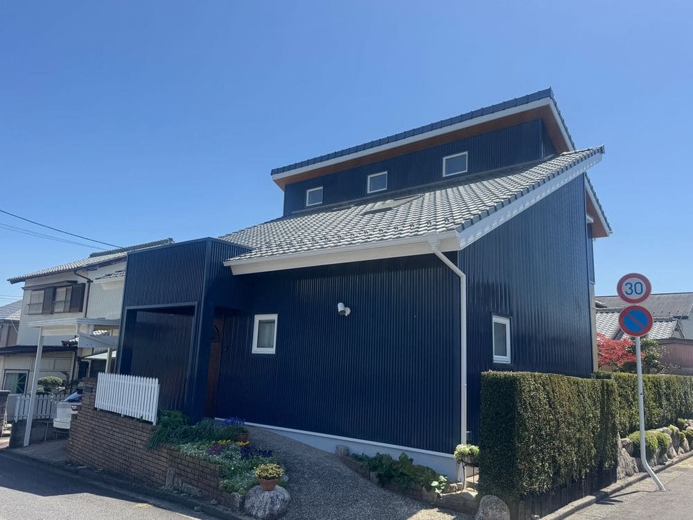 四日市市の外壁塗装をリペイント匠が施工した写真