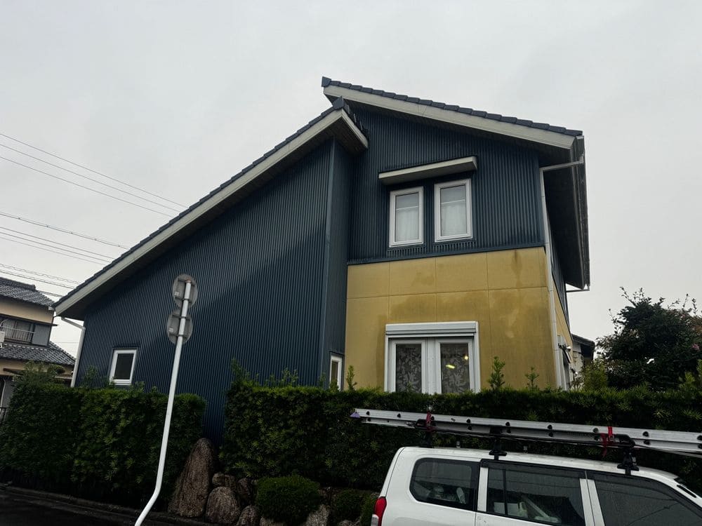 四日市市の外壁塗装をリペイント匠が施工した写真