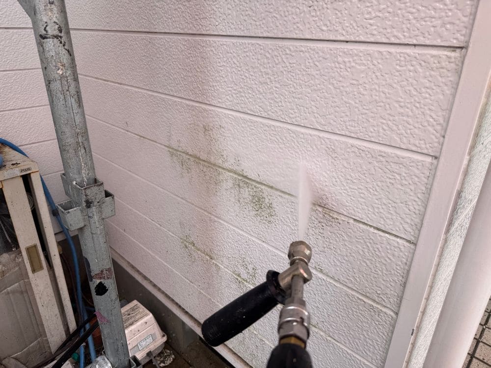 松阪市で外壁・屋根塗装をリペイント匠が施工した写真