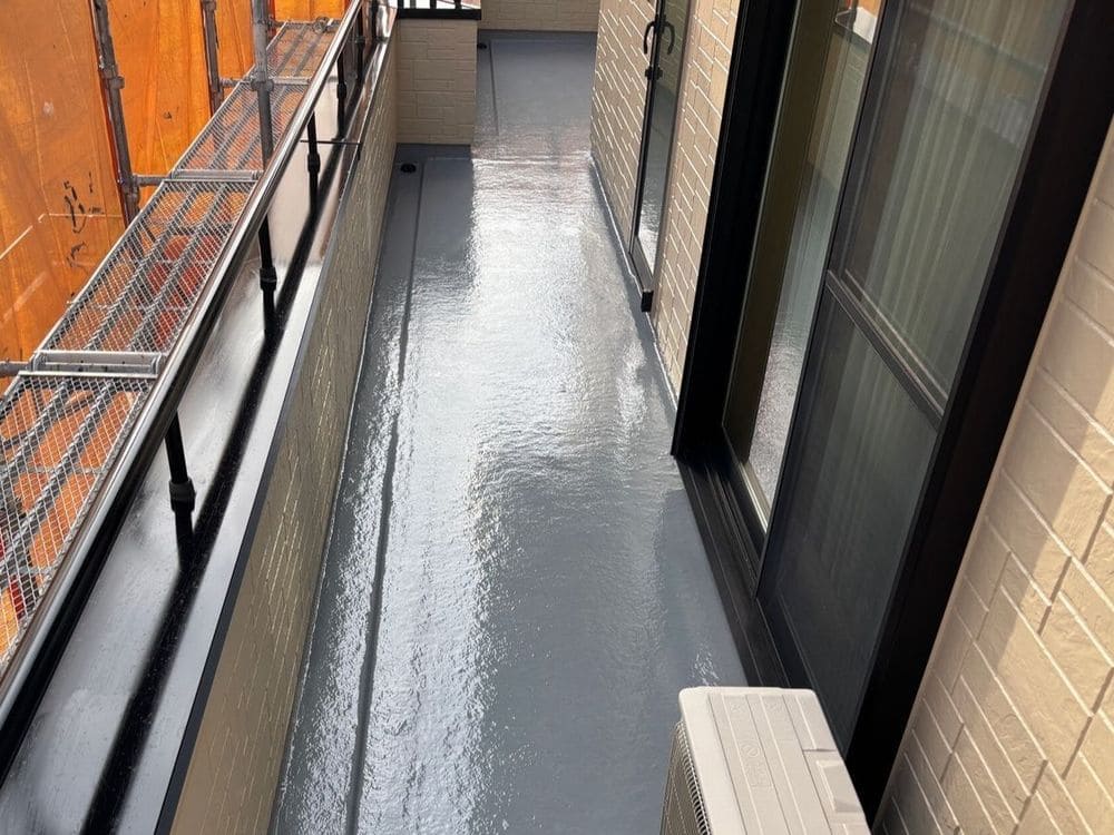伊勢市の防水工事をリペイント匠が施工した写真