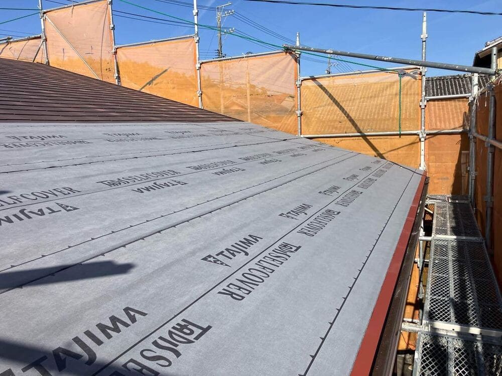 津市の屋根工事をリペイント匠が施工した写真