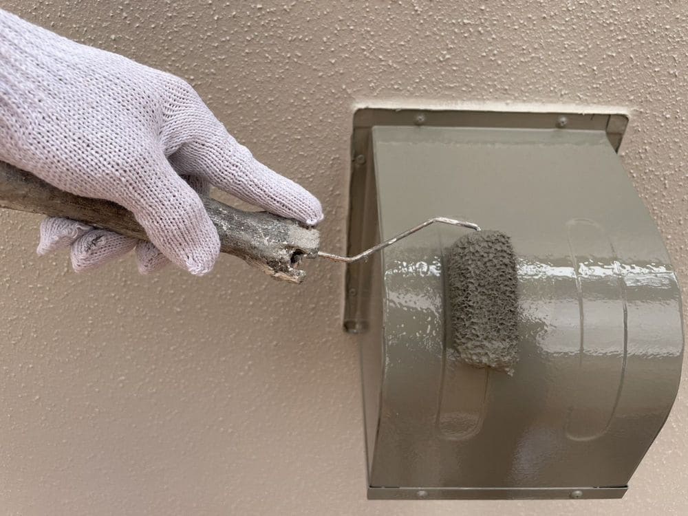 伊賀市の外壁塗装、屋根塗装をリペイント匠が施工した写真