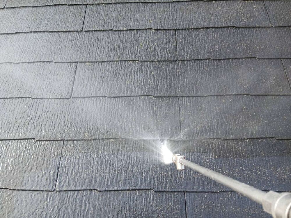 津市の屋根工事をリペイント匠が施工した写真