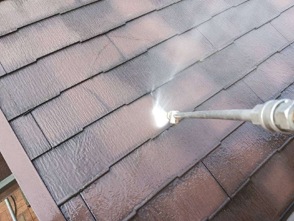 津市の屋根工事をリペイント匠が施工した写真