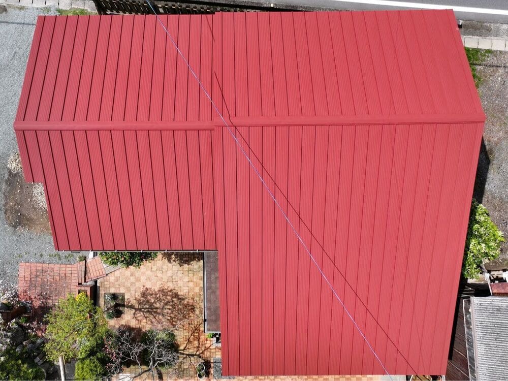 津市の屋根工事をリペイント匠が施工した写真