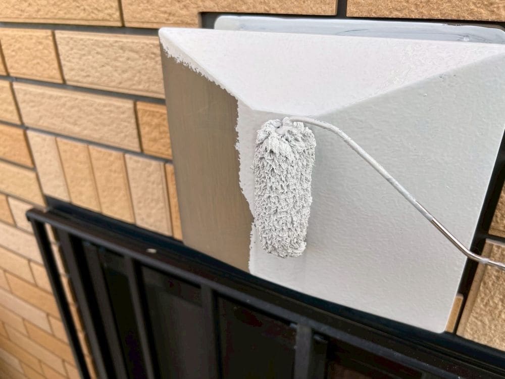 鈴鹿市の屋根塗装をリペイント匠が施工した写真