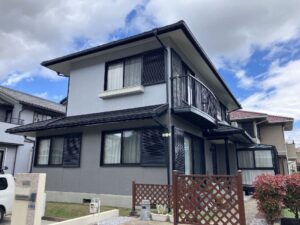 津市の外壁塗装、屋根工事をリペイント匠が施工した写真
