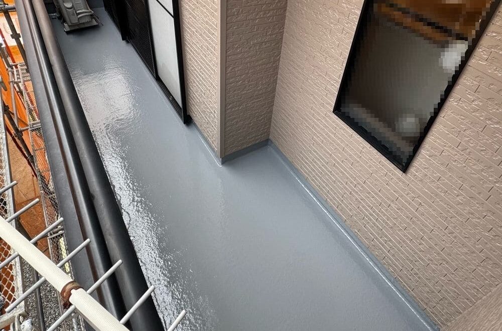 伊勢市の防水工事をリペイント匠が施工した写真