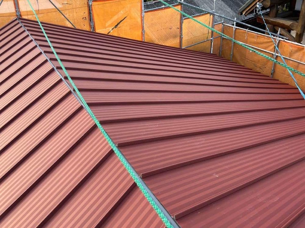 津市の屋根工事をリペイント匠が施工した写真