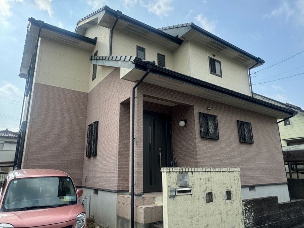 U様四日市市西坂部町_施工前_外壁全体 四日市市の外壁塗装、防水工事をリペイント匠が施工した写真