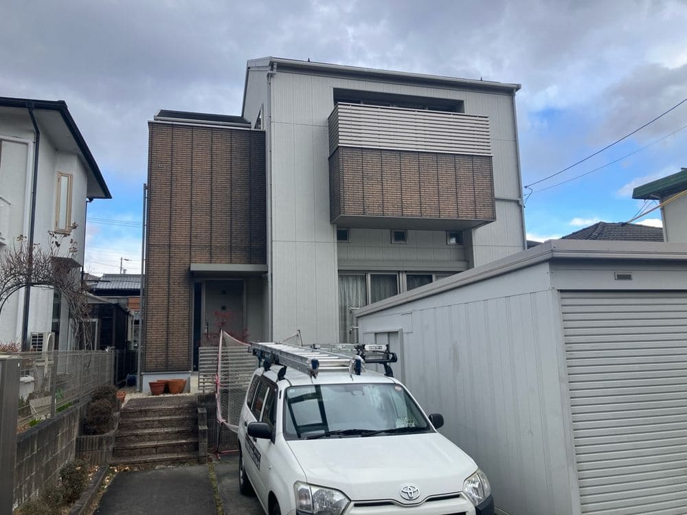 鈴鹿市_N様_施工前 鈴鹿市の外壁塗装、屋根塗装をリペイント匠が施工した写真