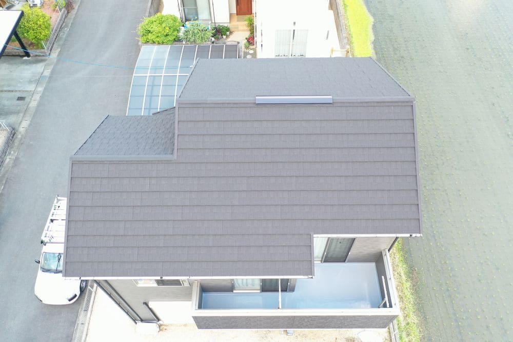 施工後_屋根 (2) 松阪市で外壁塗装と屋根工事と防水工事をリペイント匠が施工した写真