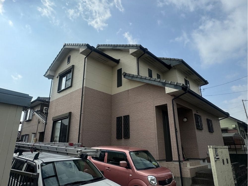 U様四日市市西坂部町施工前_外壁全体 四日市市の外壁塗装、防水工事をリペイント匠が施工した写真