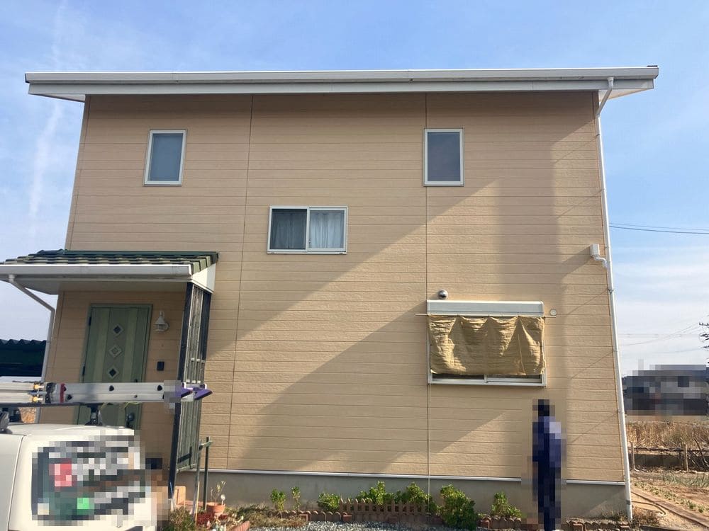 K様(伊勢市)外壁‗施工前3 伊勢市で外壁塗装と防水工事をリペイント匠が施工した写真