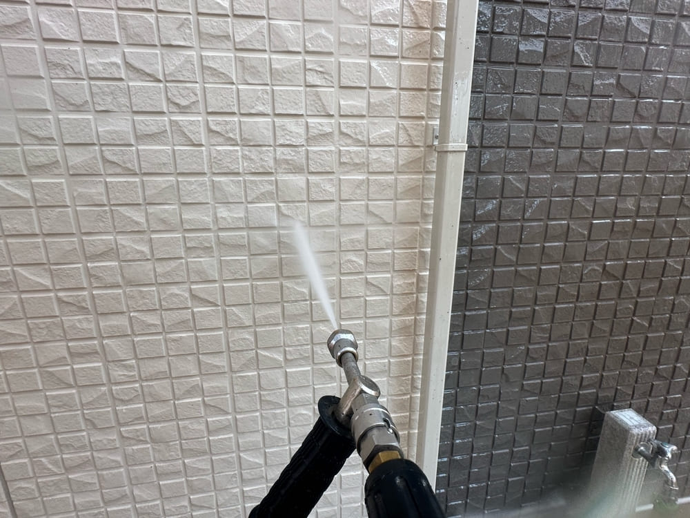 津市の外壁塗装、防水工事をリペイント匠が施工した写真