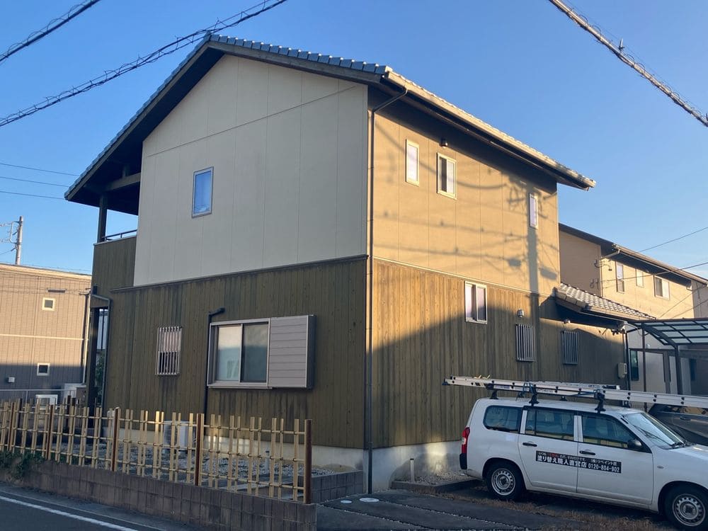 鈴鹿市の外壁塗装をリペイント匠が施工した写真
