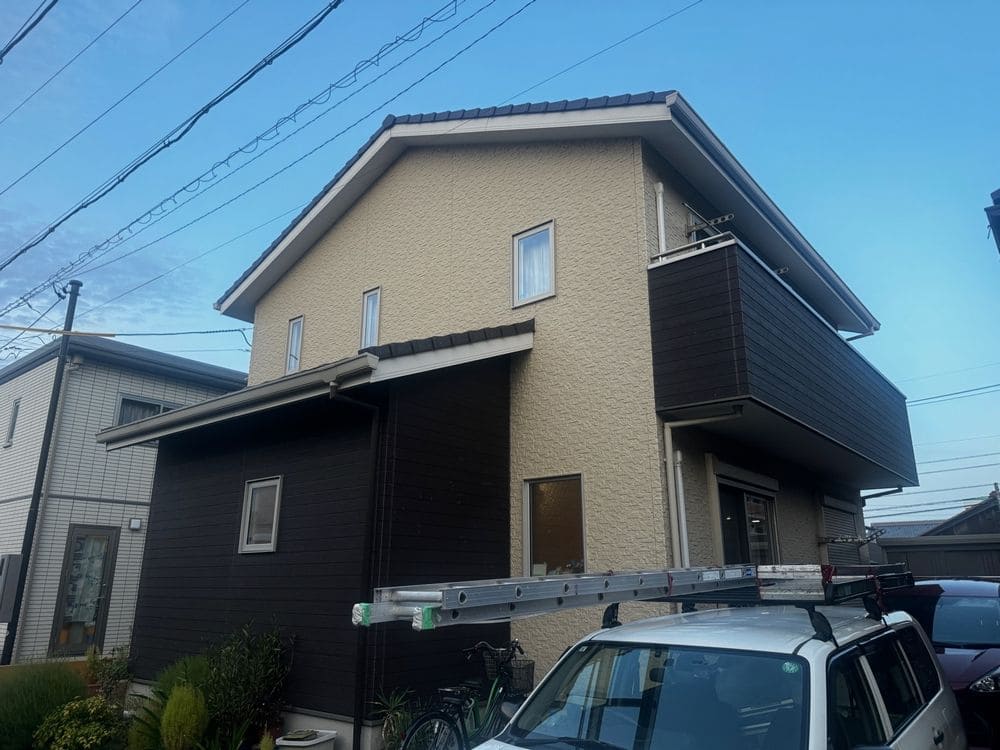四日市市_M様_外壁全体①(施工前) 四日市市の外壁塗装をリペイント匠が施工した写真