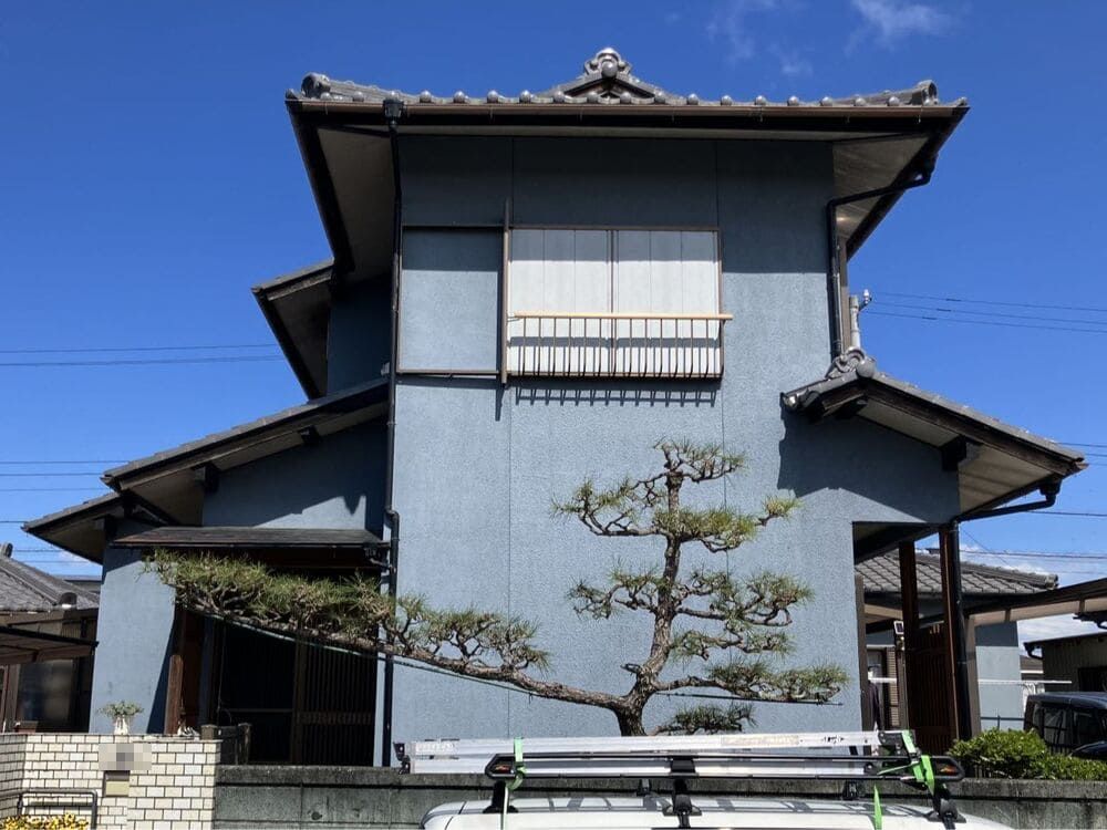 Y様(津)施工前_外壁全体 (2) 津市の外壁塗装をリペイント匠が施工した写真