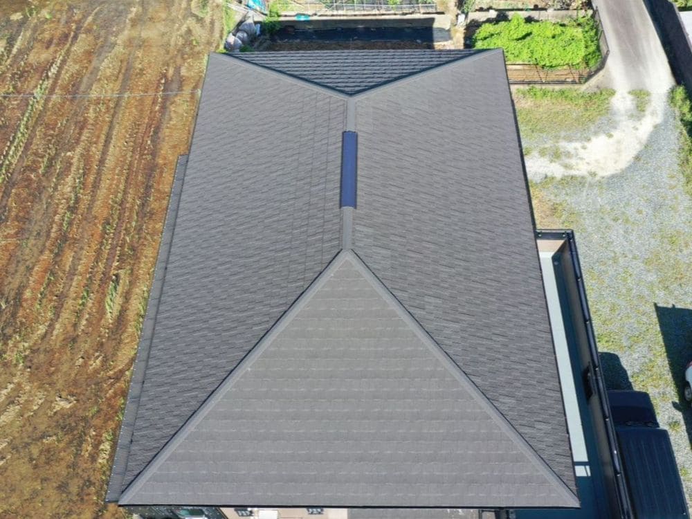 O様‗伊勢市‗屋根カバー‗施工後 伊勢市O様邸の屋根カバー工事の施工後写真