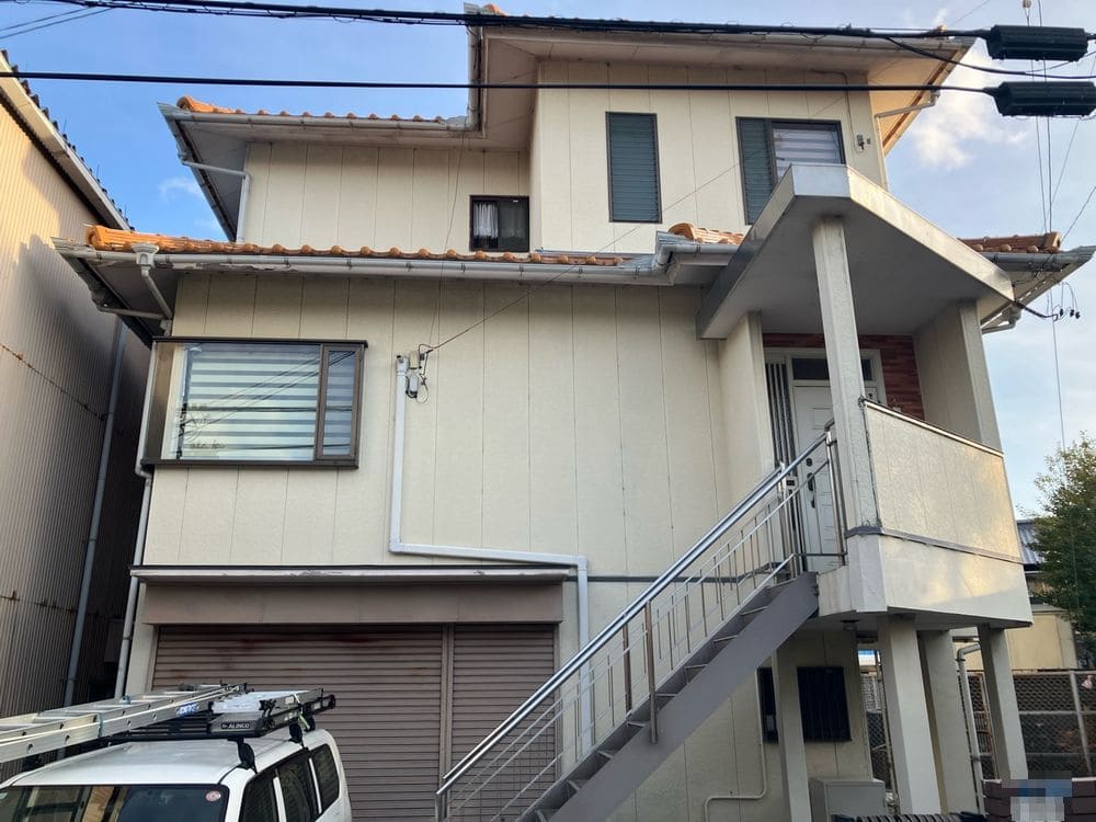 O様(鈴鹿市大池)_施工前 鈴鹿市の外壁塗装をリペイント匠が施工した写真