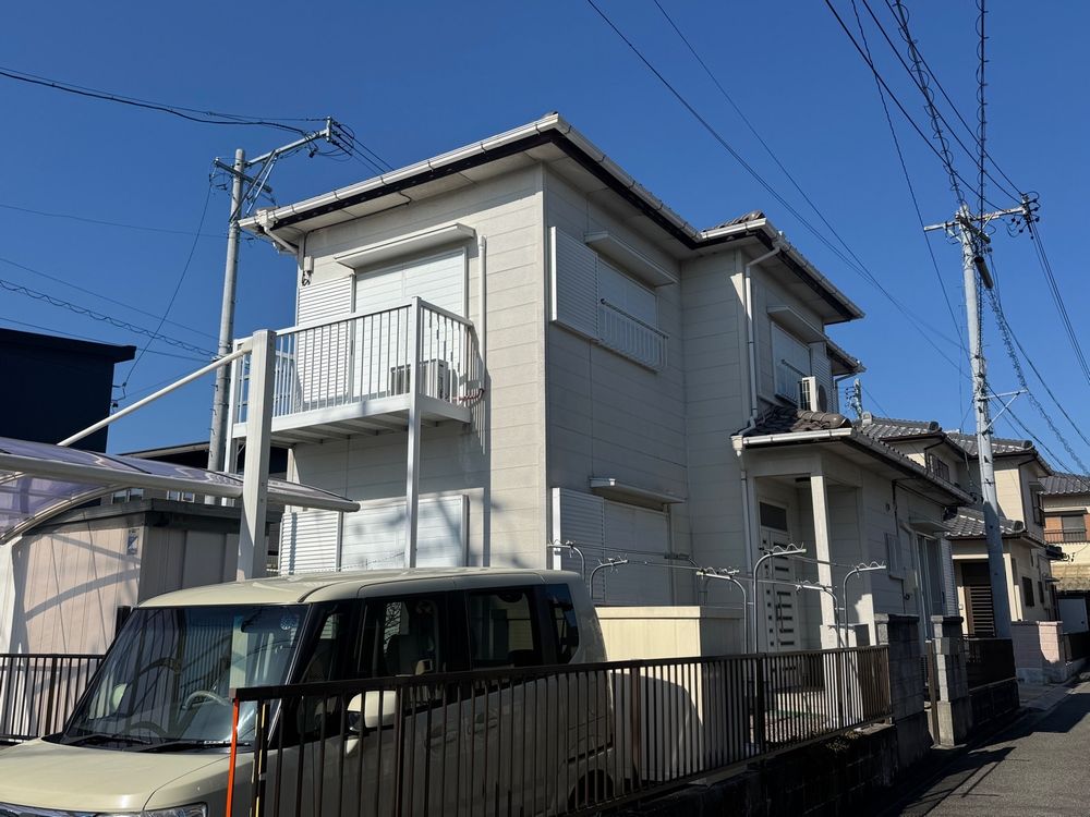 四日市市_M様_外壁全体2(施工前) 四日市市の外壁塗装をリペイント匠が施工した写真