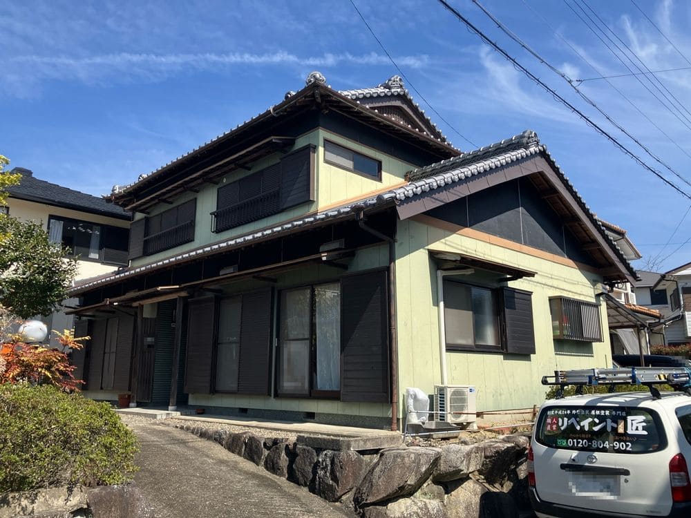 亀山市の外壁塗装をリペイント匠が施工した写真