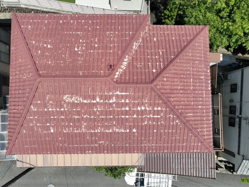 四日市市の屋根工事をリペイント匠が施工した写真