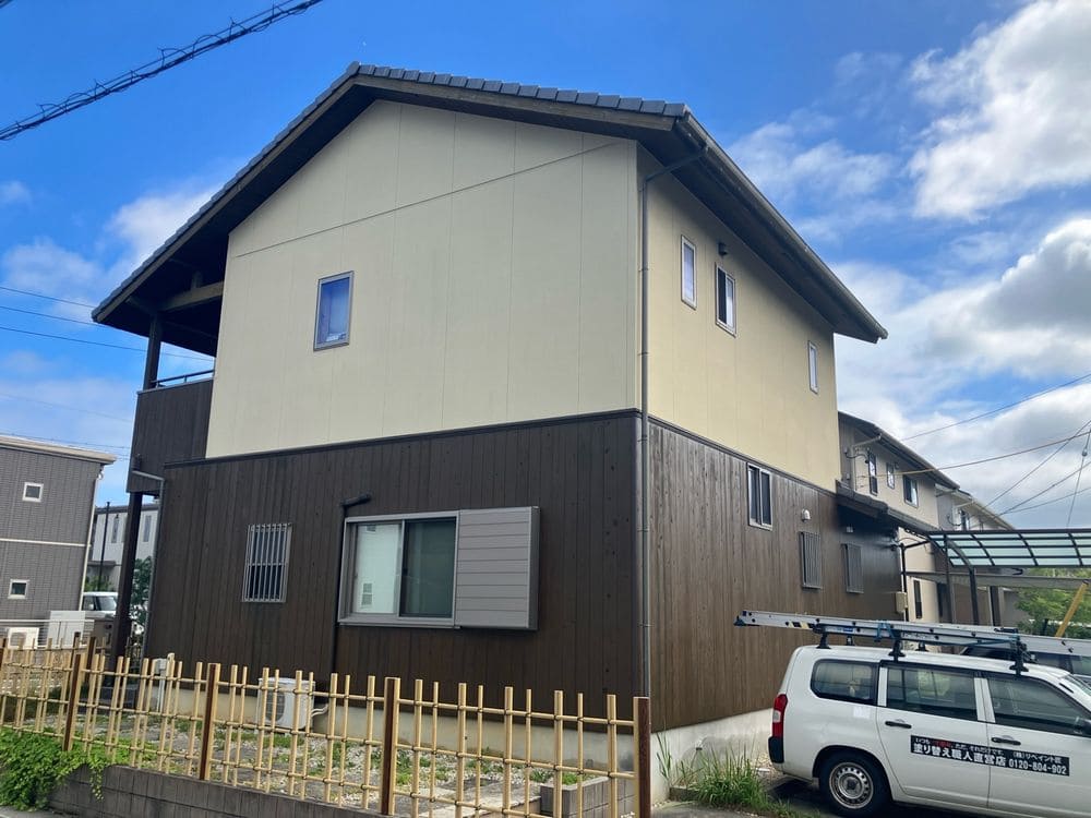 鈴鹿市の外壁塗装をリペイント匠が施工した写真
