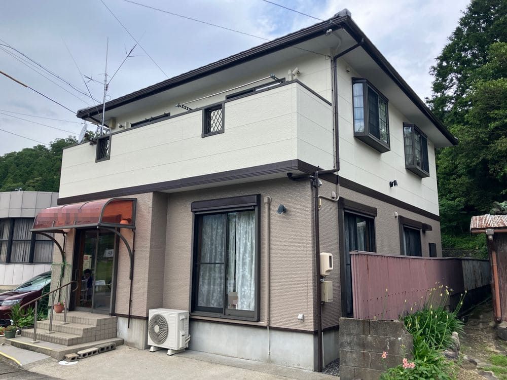 M様亀山外壁後右 亀山市で外壁塗装、防水工事をリペイント匠が施工した写真