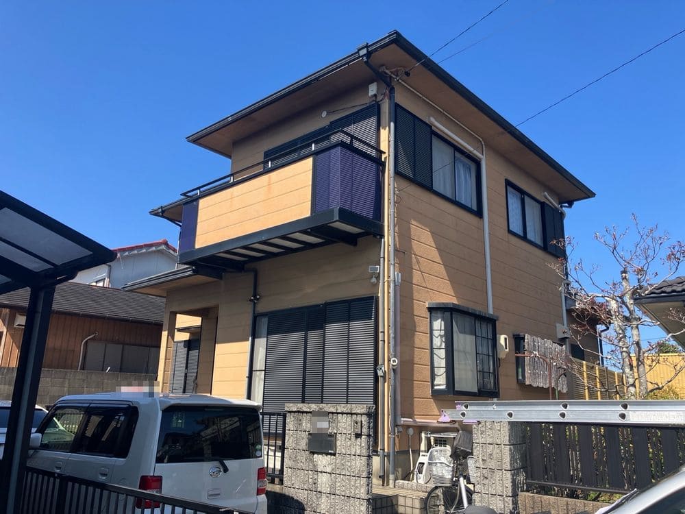 施工前_外壁全体 (2) 松阪市で外壁塗装と屋根塗装をリペイント匠が施工した写真