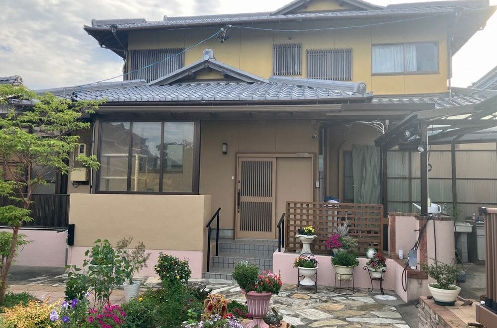 鈴鹿市の外壁塗装をリペイント匠が施工した写真