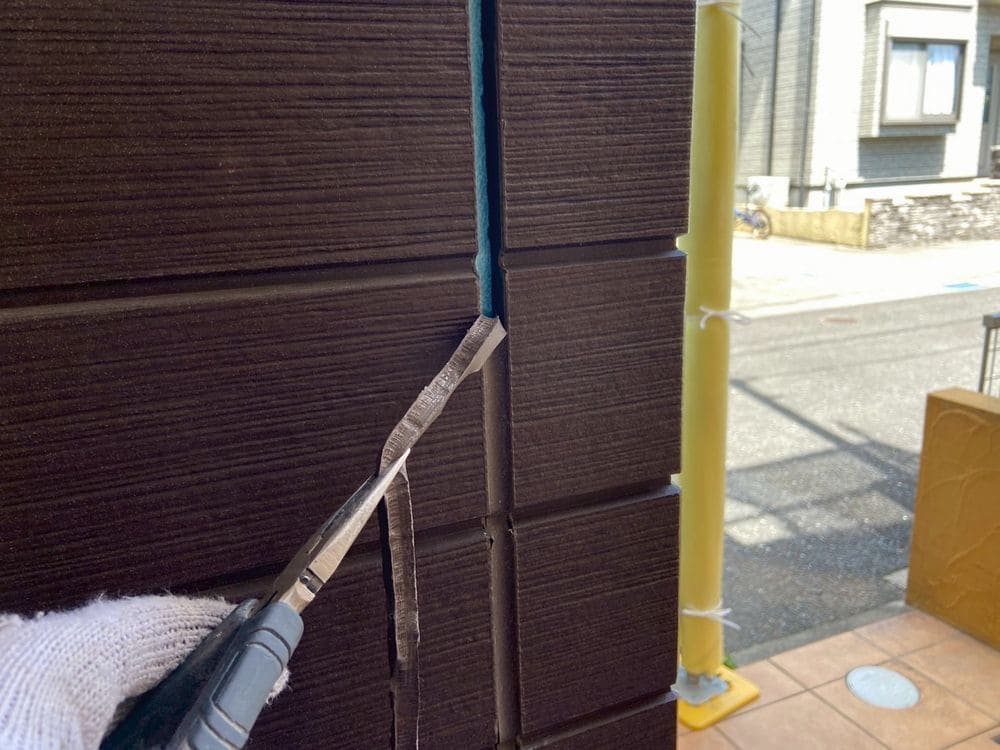 四日市市_M様_シール(撤去) 四日市市の外壁塗装をリペイント匠が施工した写真