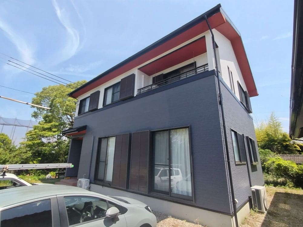 鈴鹿市の外壁塗装、屋根塗装、防水工事をリペイント匠が施工した写真