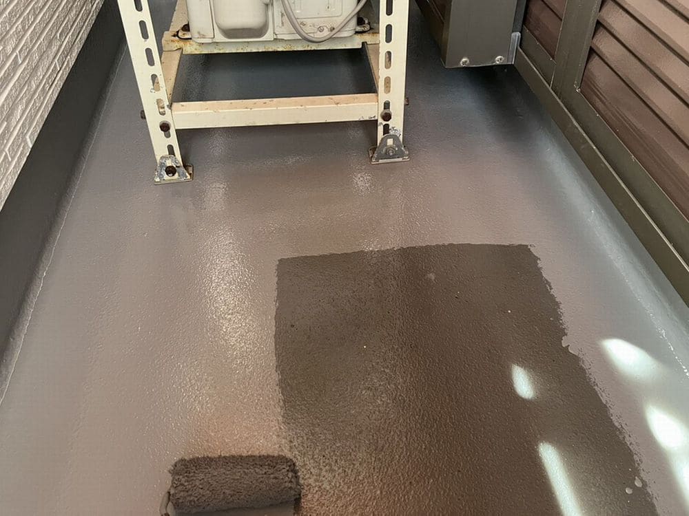 鈴鹿市の外壁塗装、屋根塗装、防水工事をリペイント匠が施工した写真