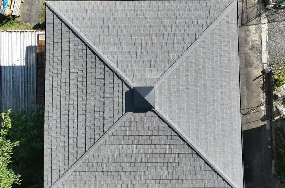いなべ市の屋根工事をリペイント匠が施工した写真