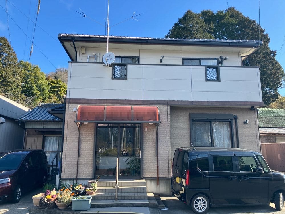 M様亀山外壁前正面 亀山市で外壁塗装、防水工事をリペイント匠が施工した写真