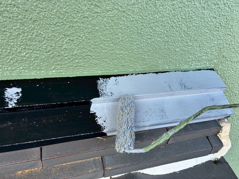 Y様(津)水切り(下塗り) (2) 津市の外壁塗装をリペイント匠が施工した写真