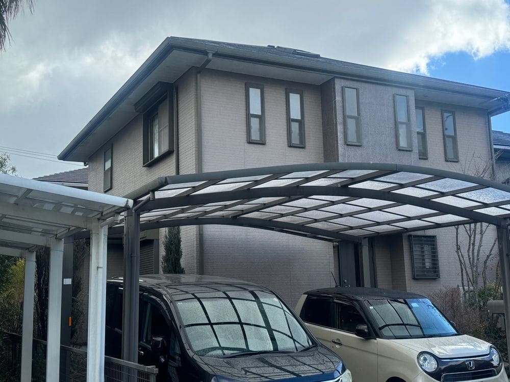 鈴鹿市_K様_施工前_外壁全体 (3) 鈴鹿市の外壁塗装、屋根塗装をリペイント匠が施工した写真