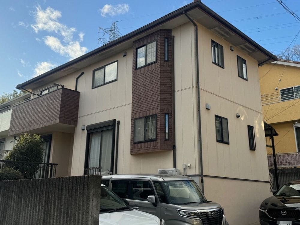 H様(四日市市日永)_施工前_外壁全体 (2) 四日市市の外壁塗装、防水工事をリペイント匠が施工した写真