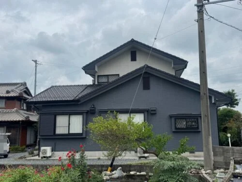 いなべ市の外壁塗装、防水工事をリペイント匠が施工した写真