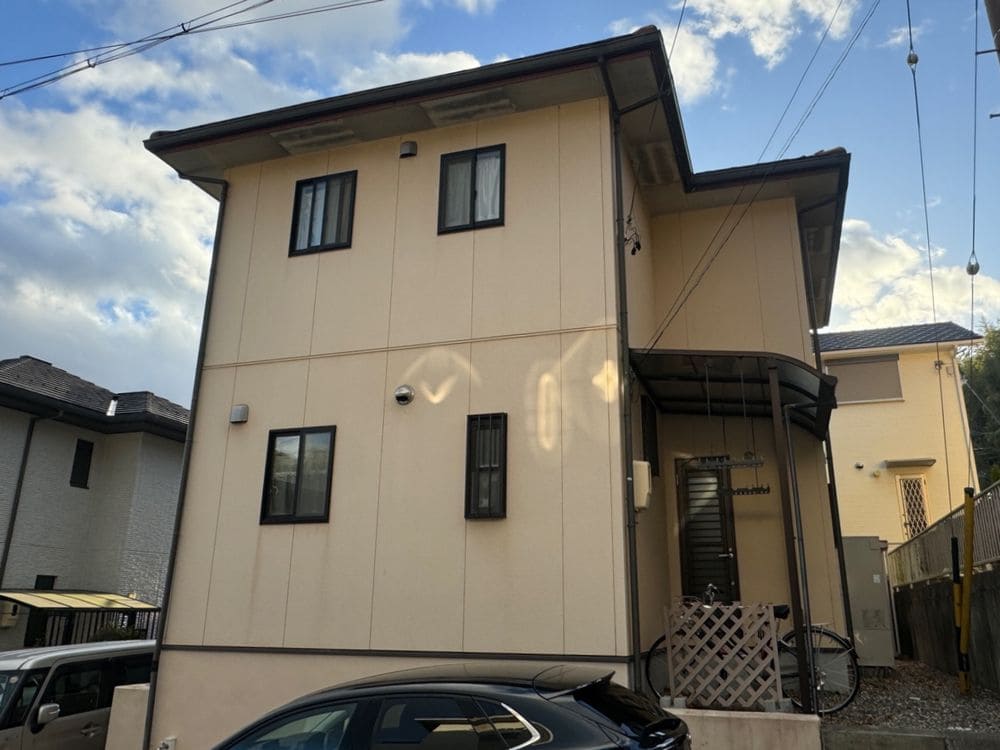 H様(四日市市日永)施工前_外壁全体 四日市市の外壁塗装、防水工事をリペイント匠が施工した写真